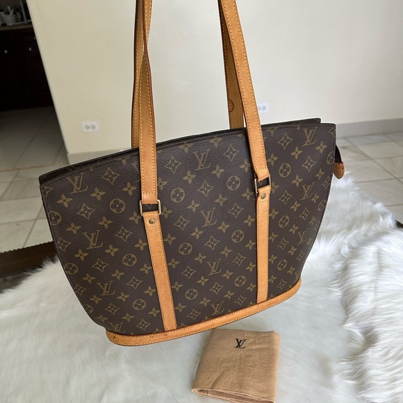 Stunning Shoulder Bag